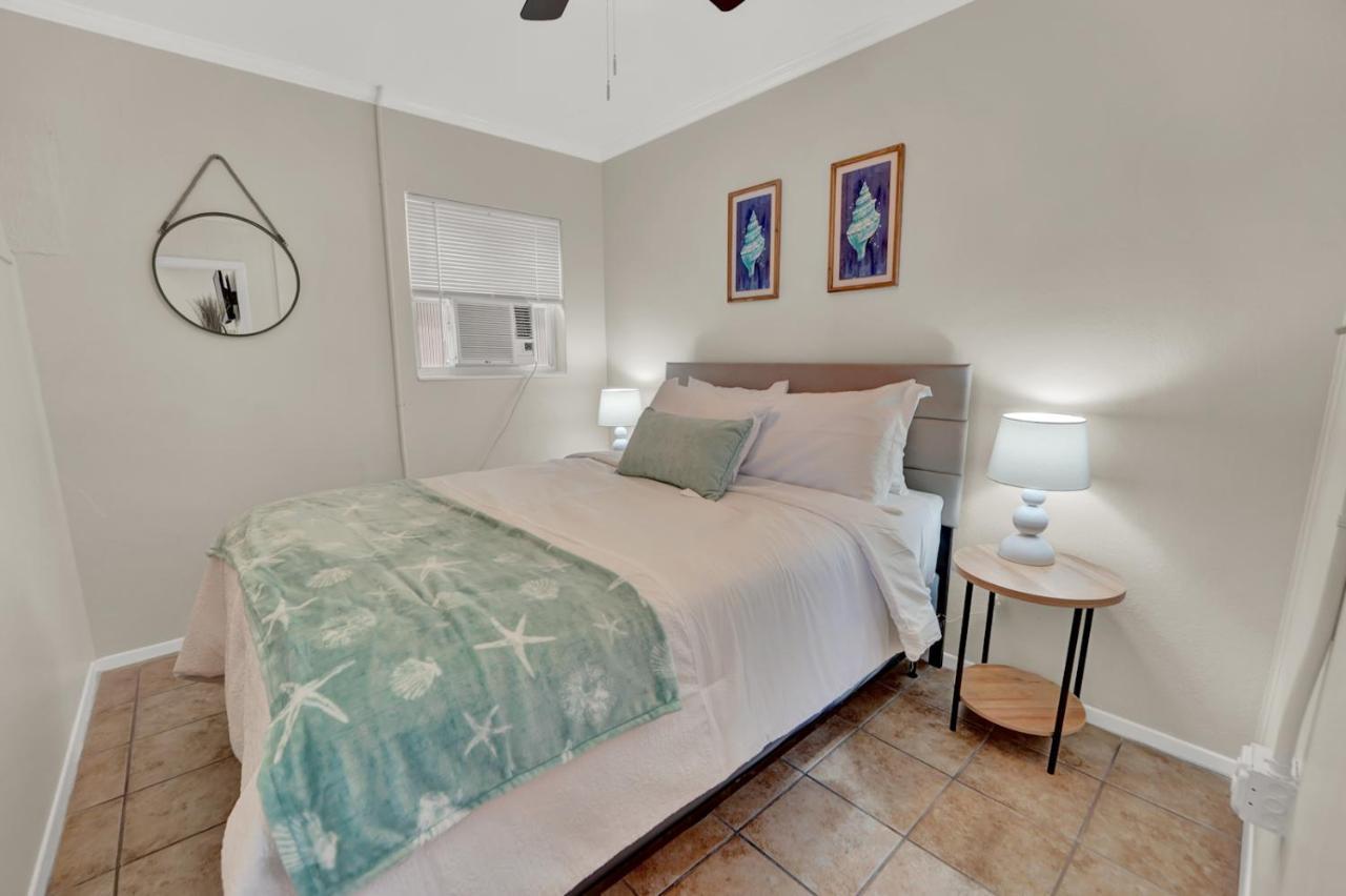 Sea Foam Suites Lower Grand Lagoon Buitenkant foto