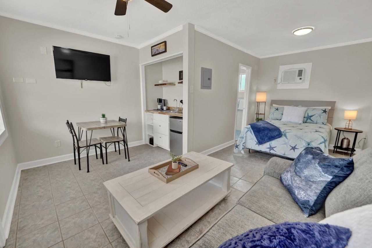 Sea Foam Suites Lower Grand Lagoon Buitenkant foto