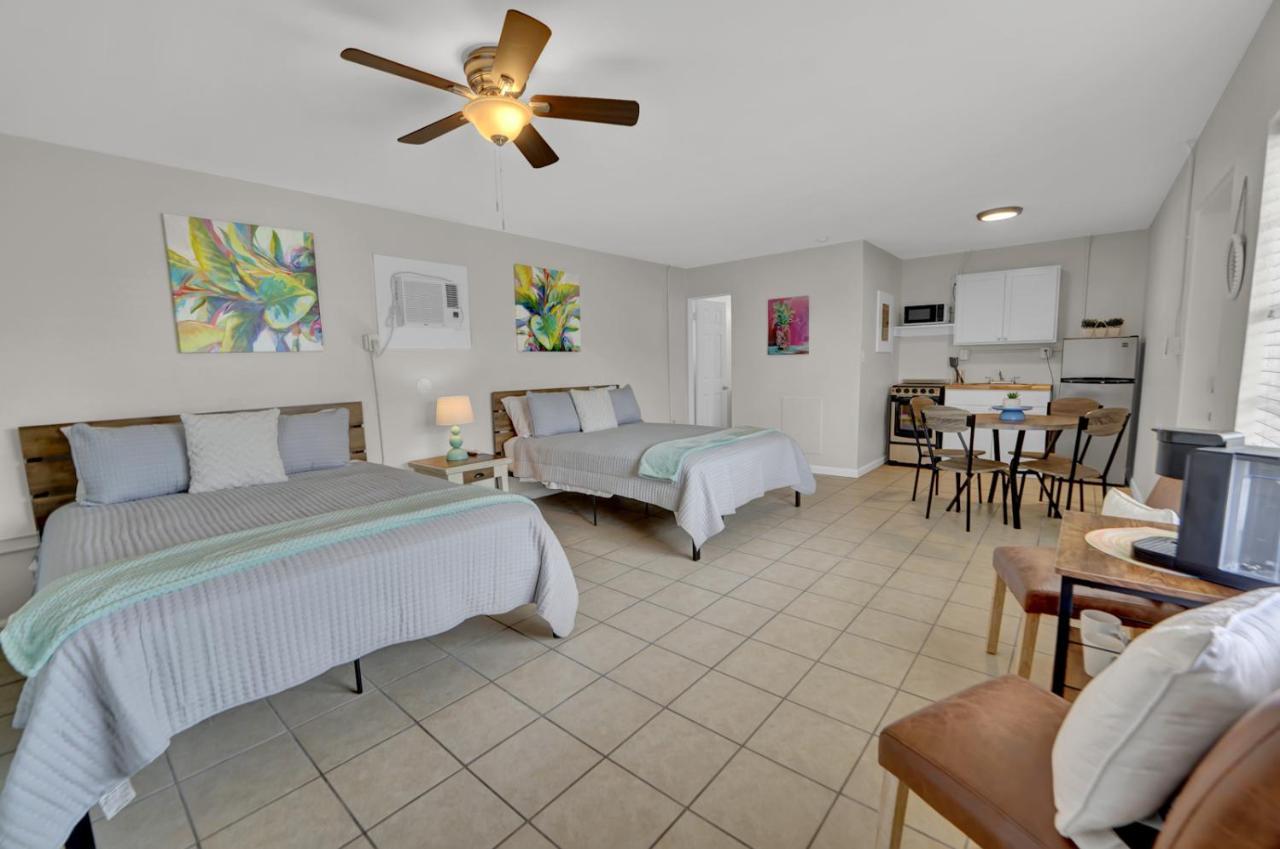 Sea Foam Suites Lower Grand Lagoon Buitenkant foto