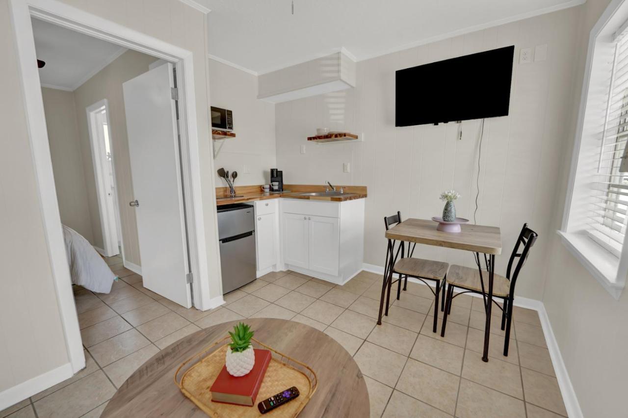 Sea Foam Suites Lower Grand Lagoon Buitenkant foto